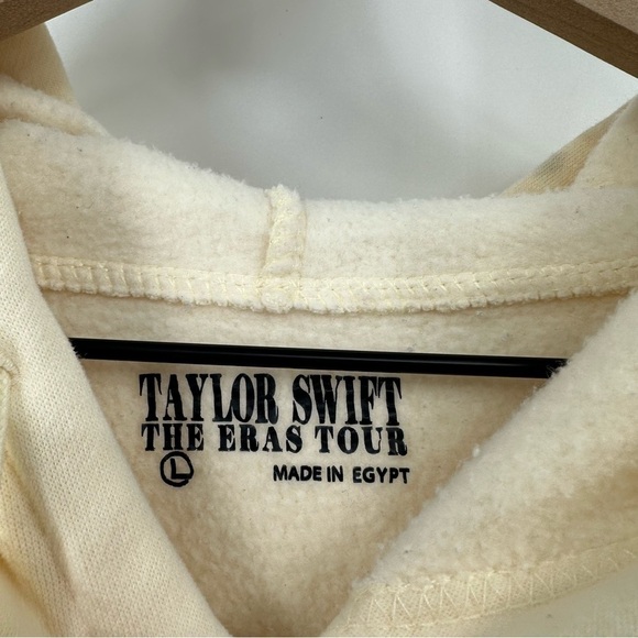 Taylor Swift Beige The Eras Tour Concert Graphic Hoodie Size Large - Picture 8 of 8